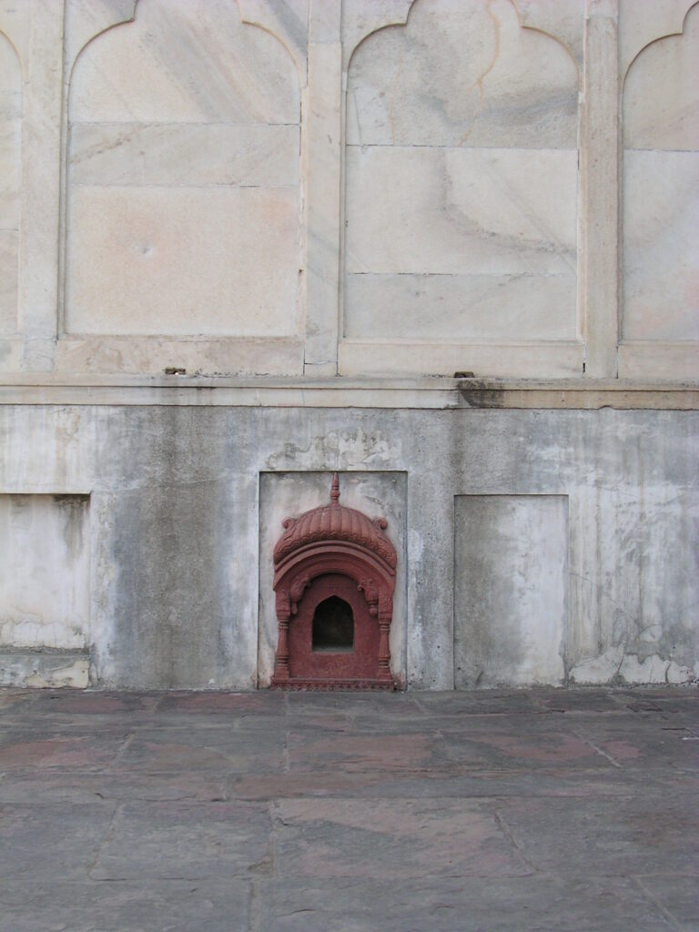 An altar in Agra Fort